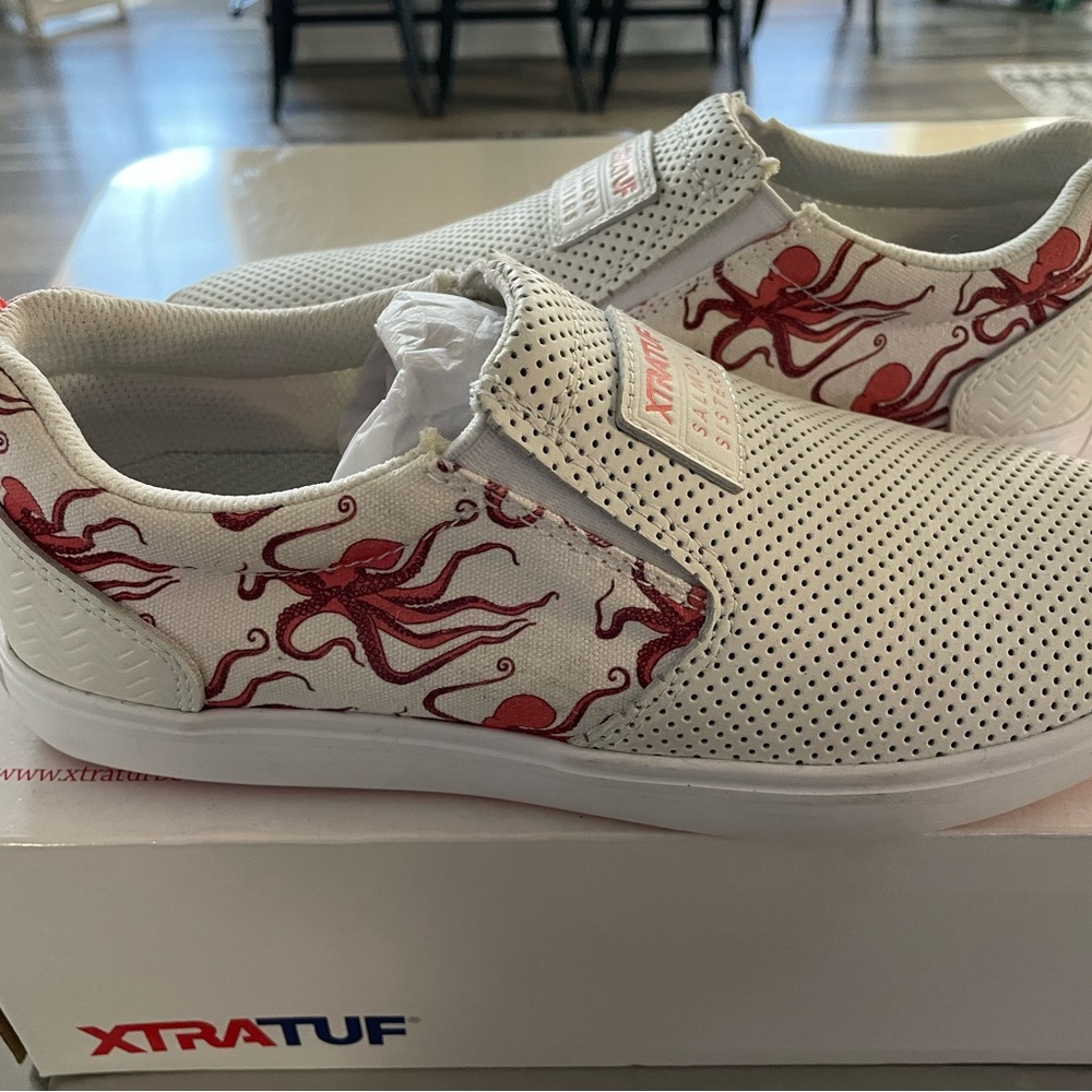 XTRATUF Women's White and Red Slip-On Shoes